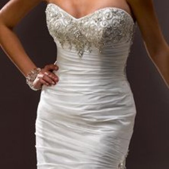 MAGGIE SOTTERO wedding dress size 6 (BNWT) - Picture 2 of 7